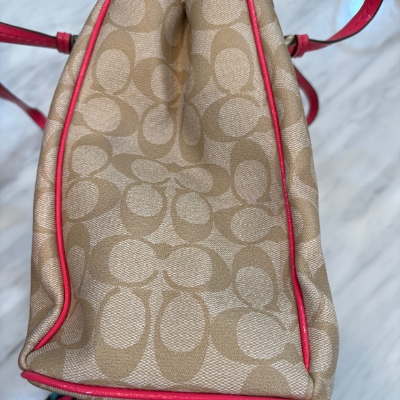 Coach Signature Handbag w/ Pomegranate Trim - Picture 4 of 8